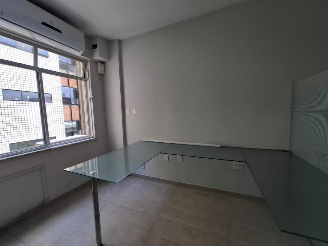 Sala, Barro Preto, 0 Quarto, 0 Vaga
