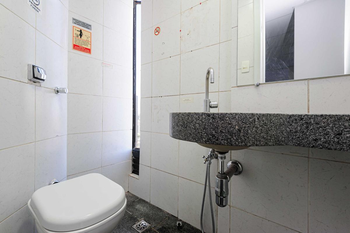 Sala, Funcionários, 0 Quarto, 5 Vagas