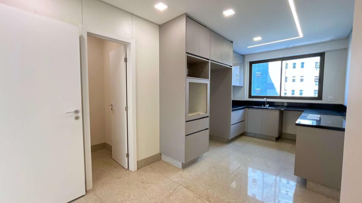 Apartamento, Serra, 4 Quartos, 3 Vagas, 4 Suítes