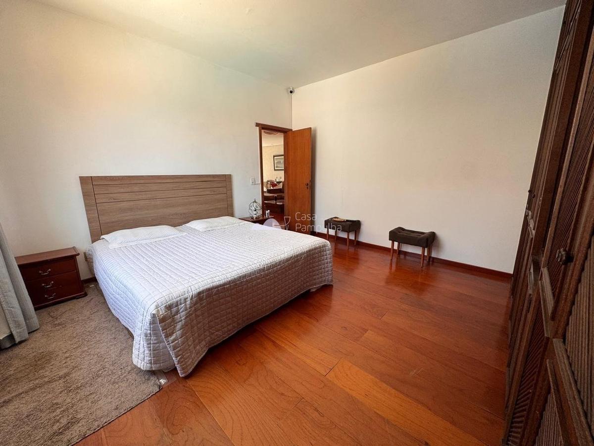 Casa, Itapoã, 4 Quartos, 8 Vagas, 3 Suítes