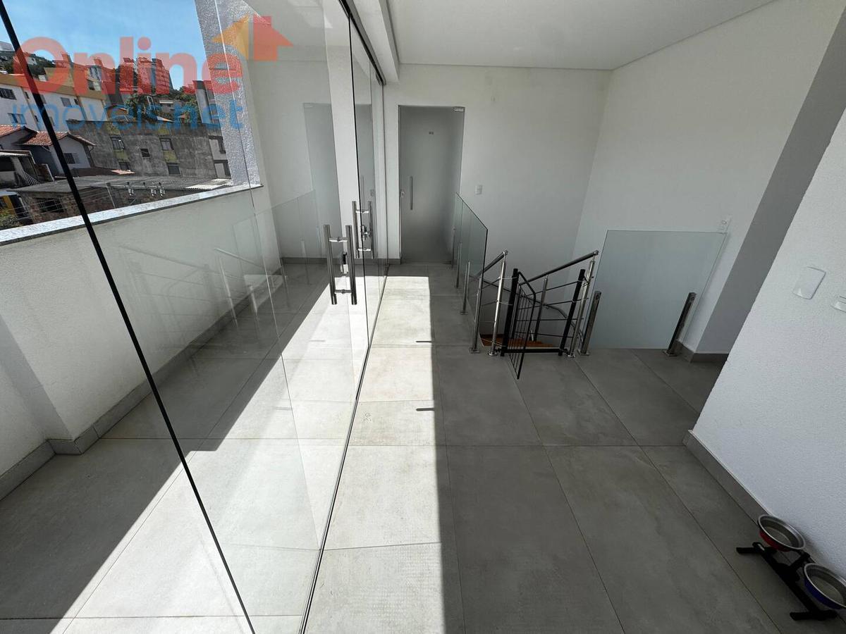 Apartamento, Sagrada Família, 2 Quartos, 0 Vaga, 1 Suíte