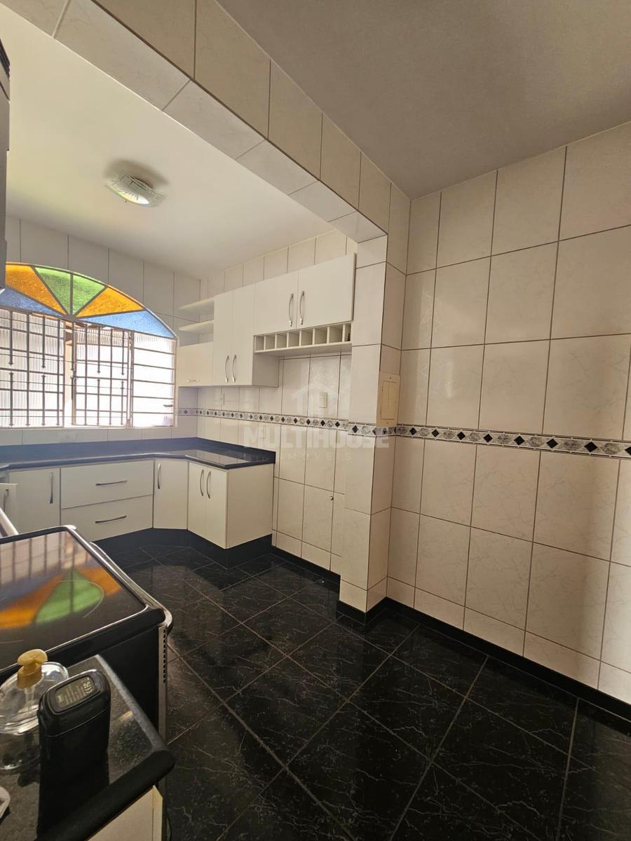 Casa, Itapoã, 3 Quartos, 6 Vagas, 1 Suíte