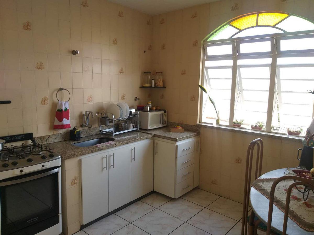 Casa, Havaí, 6 Quartos, 3 Vagas, 1 Suíte