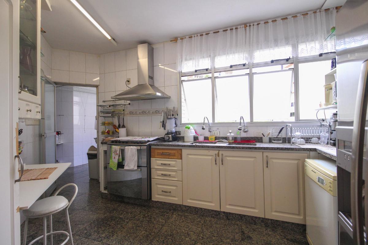 Apartamento, Sion, 4 Quartos, 3 Vagas, 1 Suíte