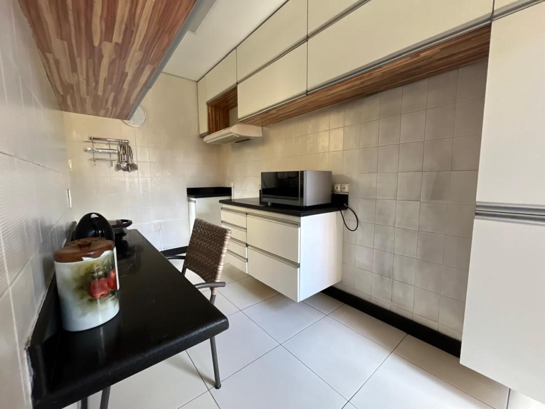 Casa, Carlos Prates, 3 Quartos, 2 Vagas