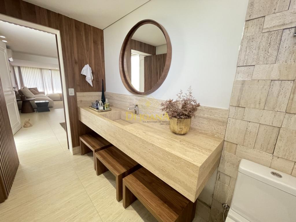 Casa, Ingá Alto, 4 Quartos, 8 Vagas, 4 Suítes