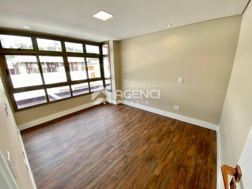 Casa, Alphaville - Lagoa dos Ingleses, 5 Quartos, 0 Vaga, 1 Suíte