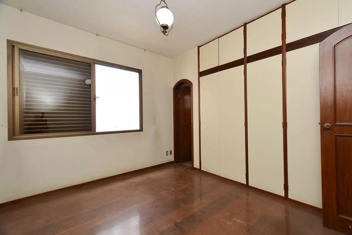 Apartamento, Funcionários, 4 Quartos, 3 Vagas, 2 Suítes