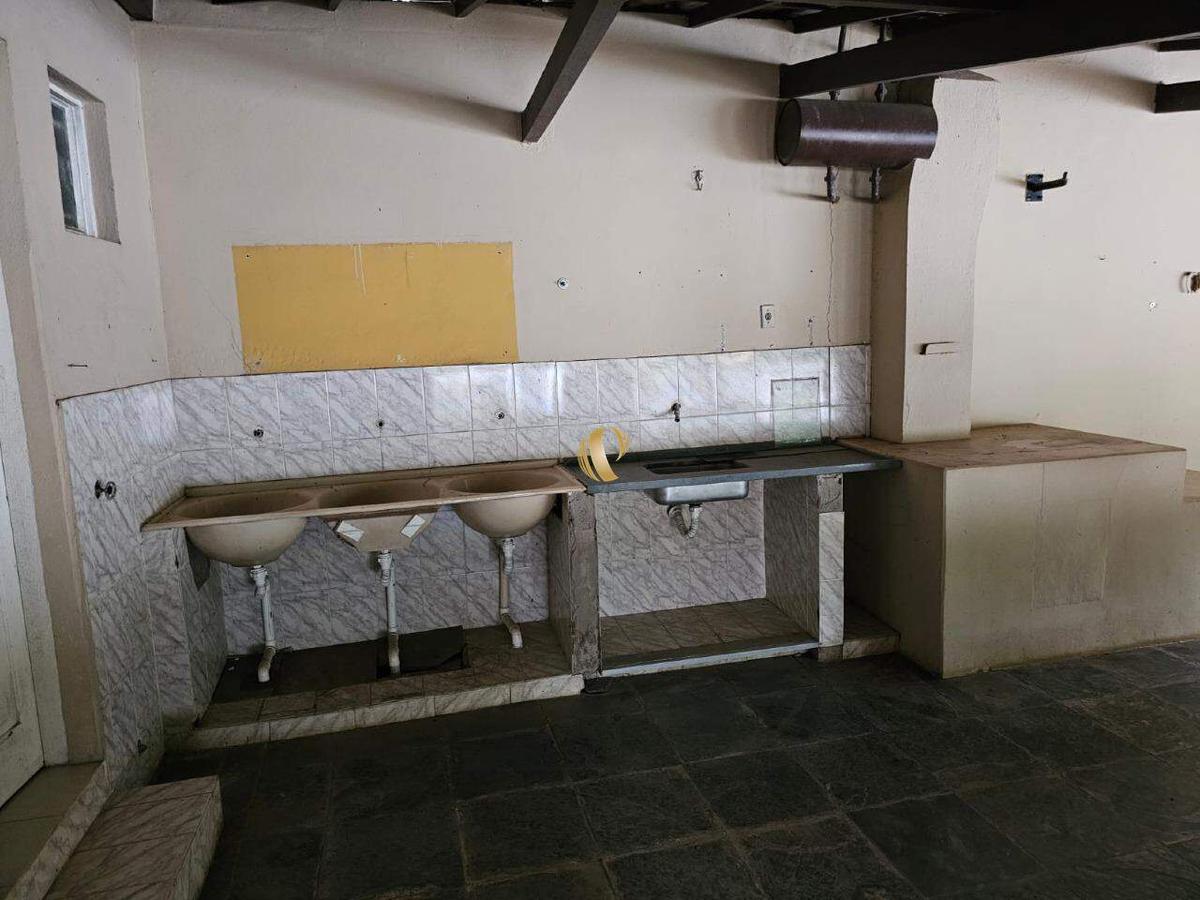 Fazenda, Centro, 4 Quartos, 6 Vagas