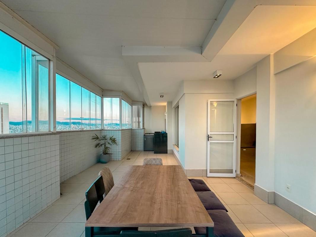 Cobertura, Ouro Preto, 2 Quartos, 3 Vagas, 2 Suítes