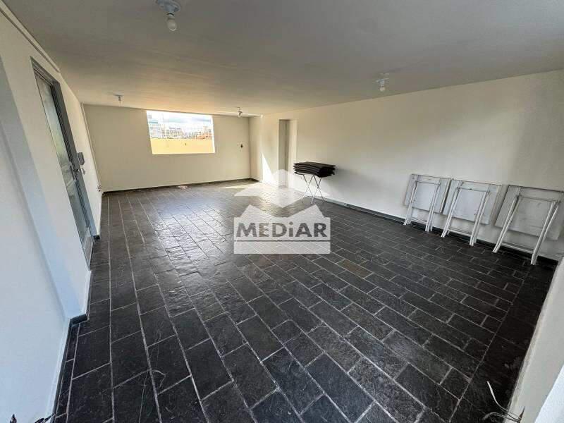 Apartamento, Sagrada Família, 2 Quartos, 1 Vaga