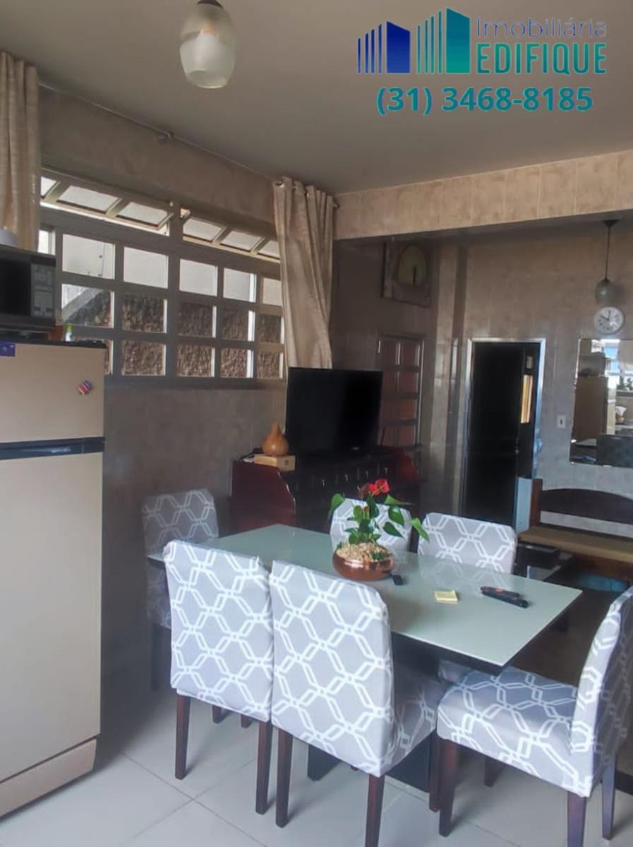 Casa, Ana Lúcia, 8 Quartos, 8 Vagas, 4 Suítes