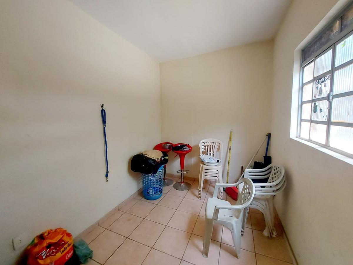 Casa, Milanez, 3 Quartos, 10 Vagas