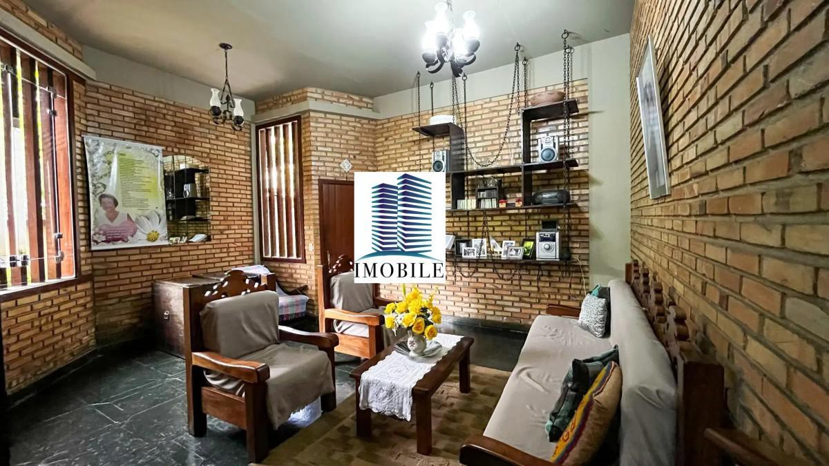 Casa, Luxemburgo, 4 Quartos, 4 Vagas, 2 Suítes
