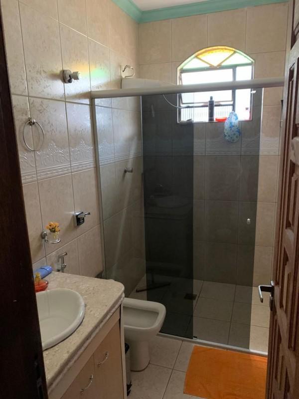 Casa, Industrial, 4 Quartos, 4 Vagas, 1 Suíte