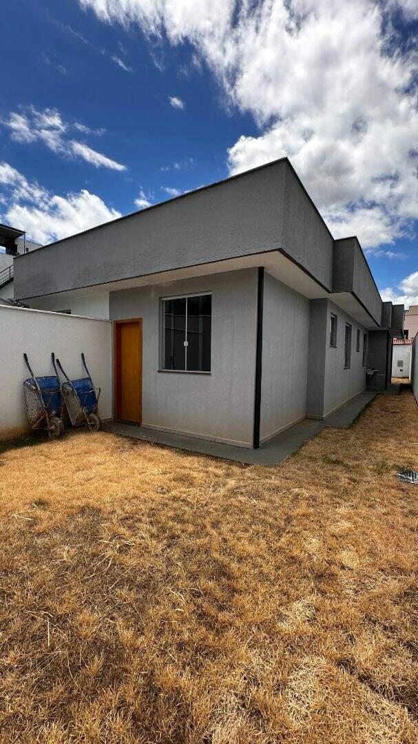Casa, Novo Centro, 3 Quartos, 2 Vagas, 1 Suíte
