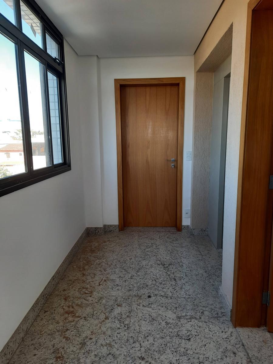 Cobertura, Santa Rosa, 4 Quartos, 4 Vagas, 2 Suítes