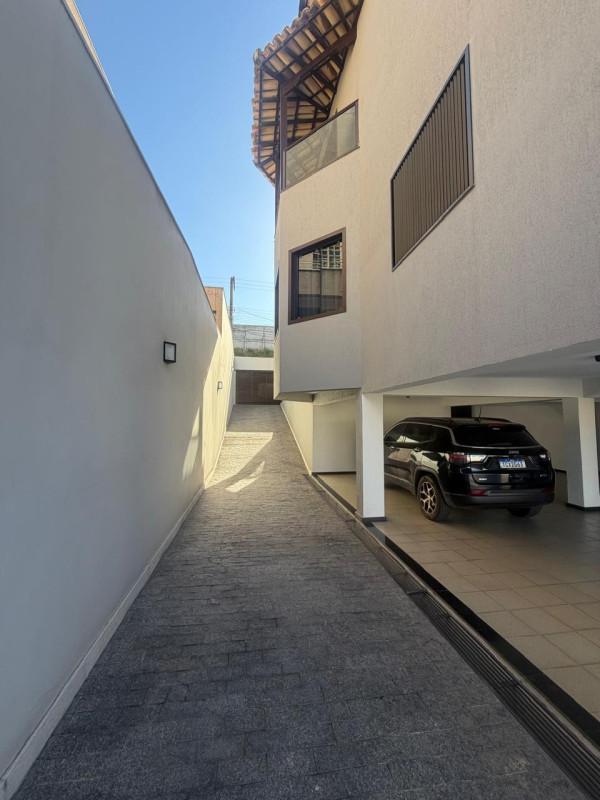 Casa, Jardim Riacho das Pedras, 4 Quartos, 6 Vagas, 1 Suíte