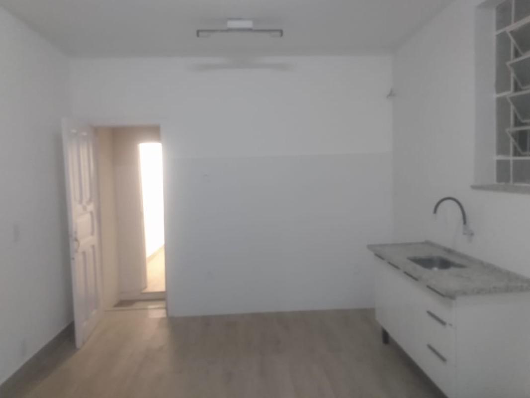 Casa, Floresta, 3 Quartos, 8 Vagas, 1 Suíte