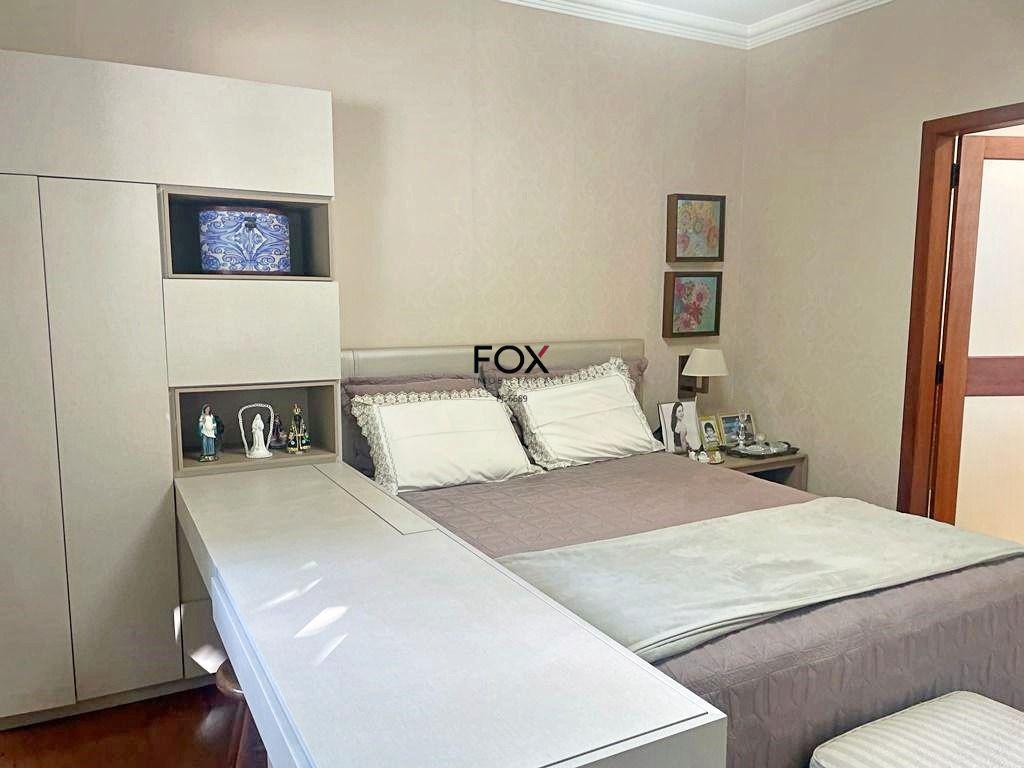 Casa, Luxemburgo, 4 Quartos, 10 Vagas, 2 Suítes