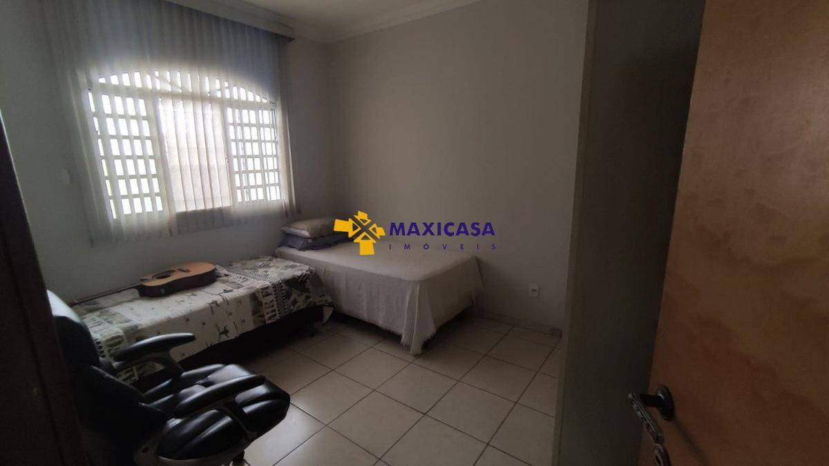 Casa, Serrano, 3 Quartos, 2 Vagas, 1 Suíte