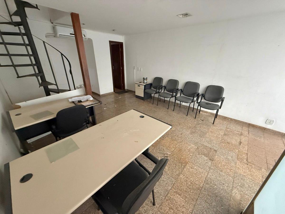 Andar, São José, 0 Quarto, 0 Vaga