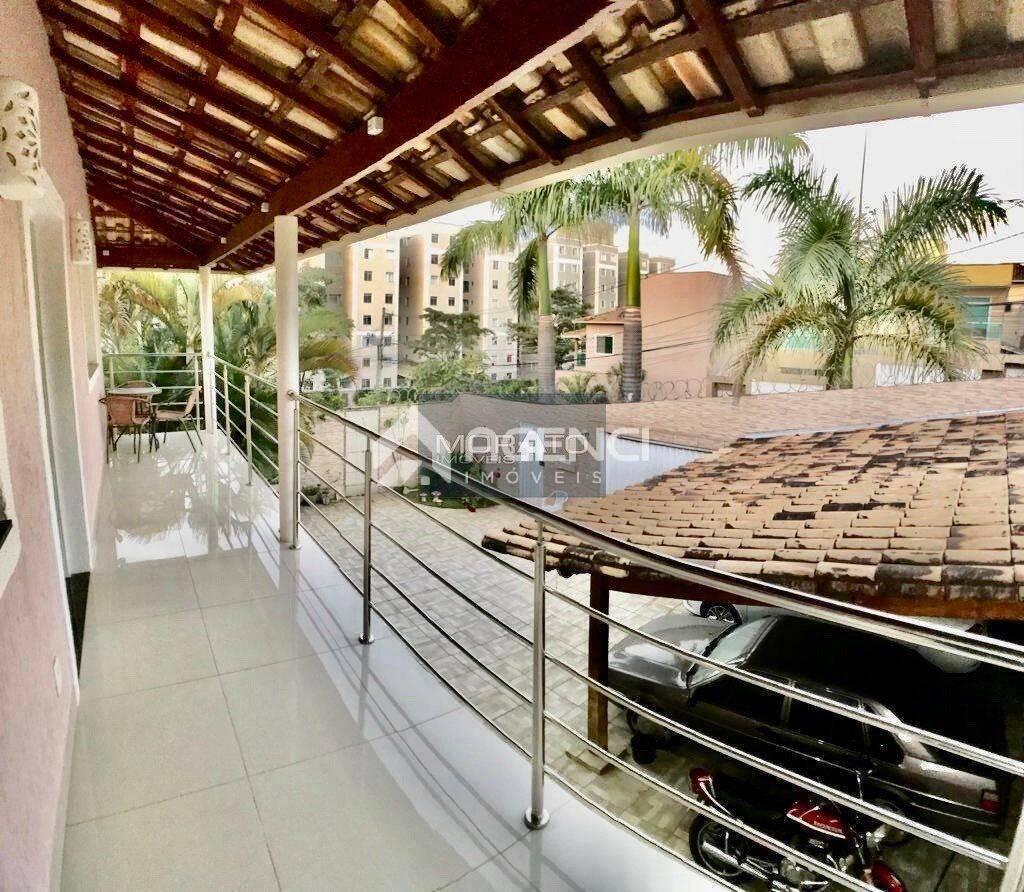 Casa, Cabral, 5 Quartos, 0 Vaga, 1 Suíte