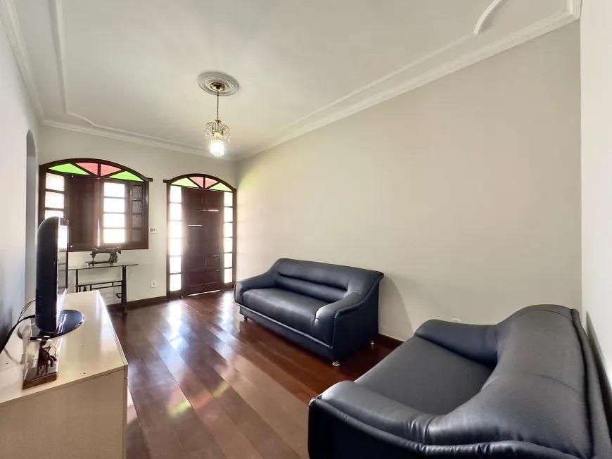 Casa, Santa Mônica, 4 Quartos, 3 Vagas, 1 Suíte