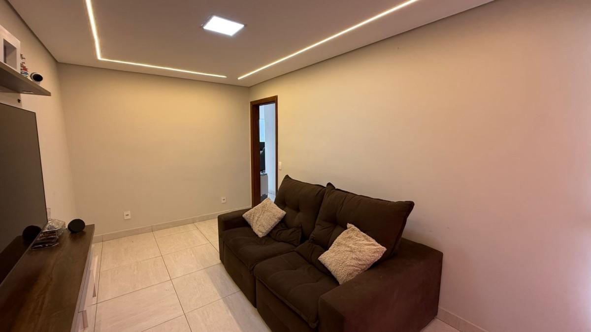 Casa, Masterville, 2 Quartos, 3 Vagas