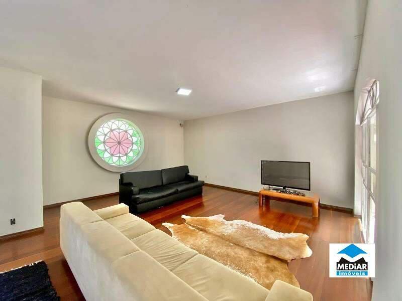 Casa, Sion, 4 Quartos, 6 Vagas, 1 Suíte