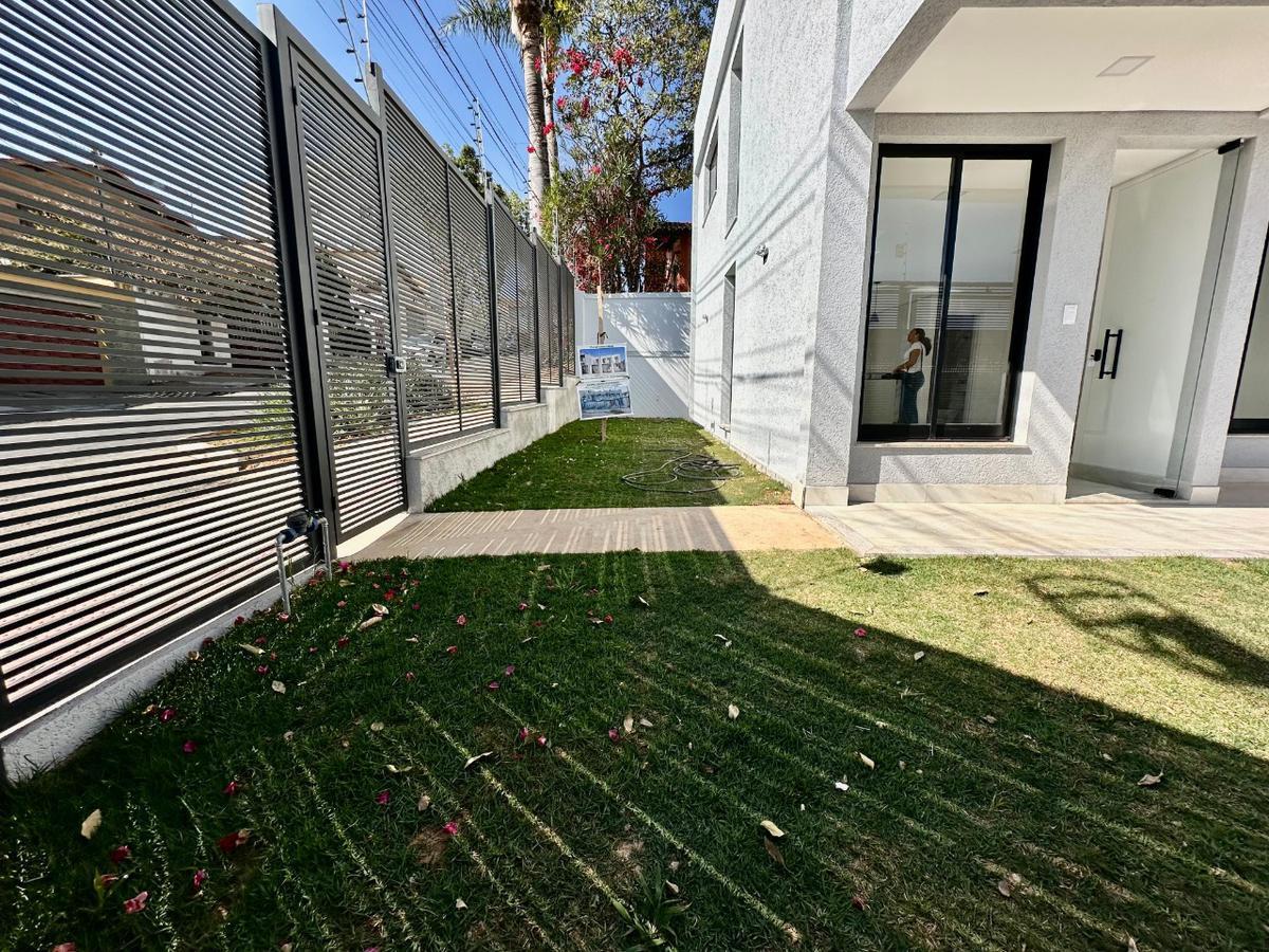 Casa, Planalto, 3 Quartos, 2 Vagas, 1 Suíte