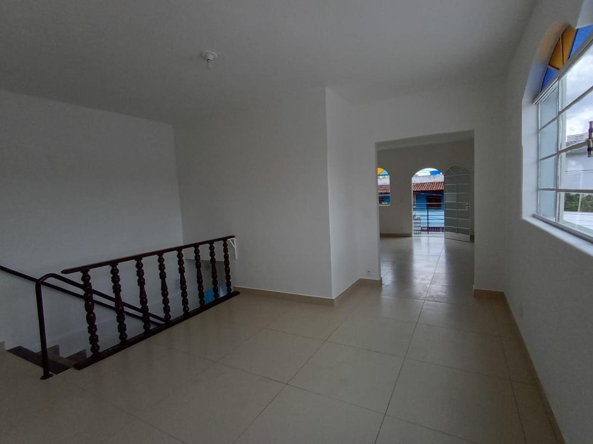 Casa Comercial, Santa Cruz, 0 Quarto, 0 Vaga