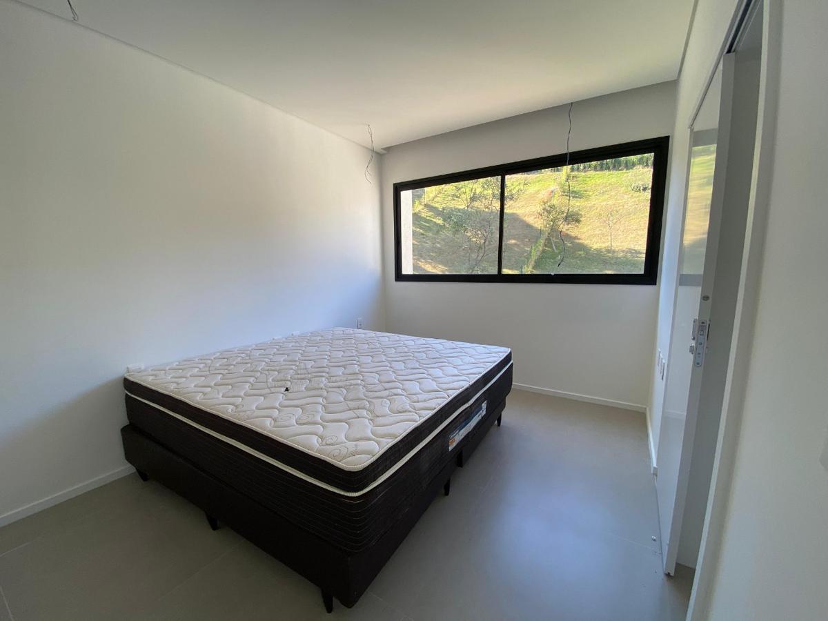Casa, Garças, 3 Quartos, 2 Vagas, 1 Suíte