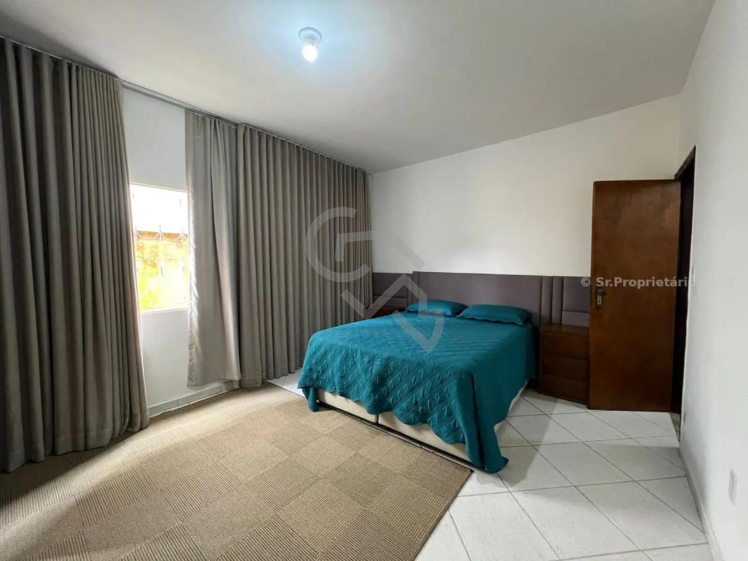 Casa, Planalto, 6 Quartos, 6 Vagas, 2 Suítes