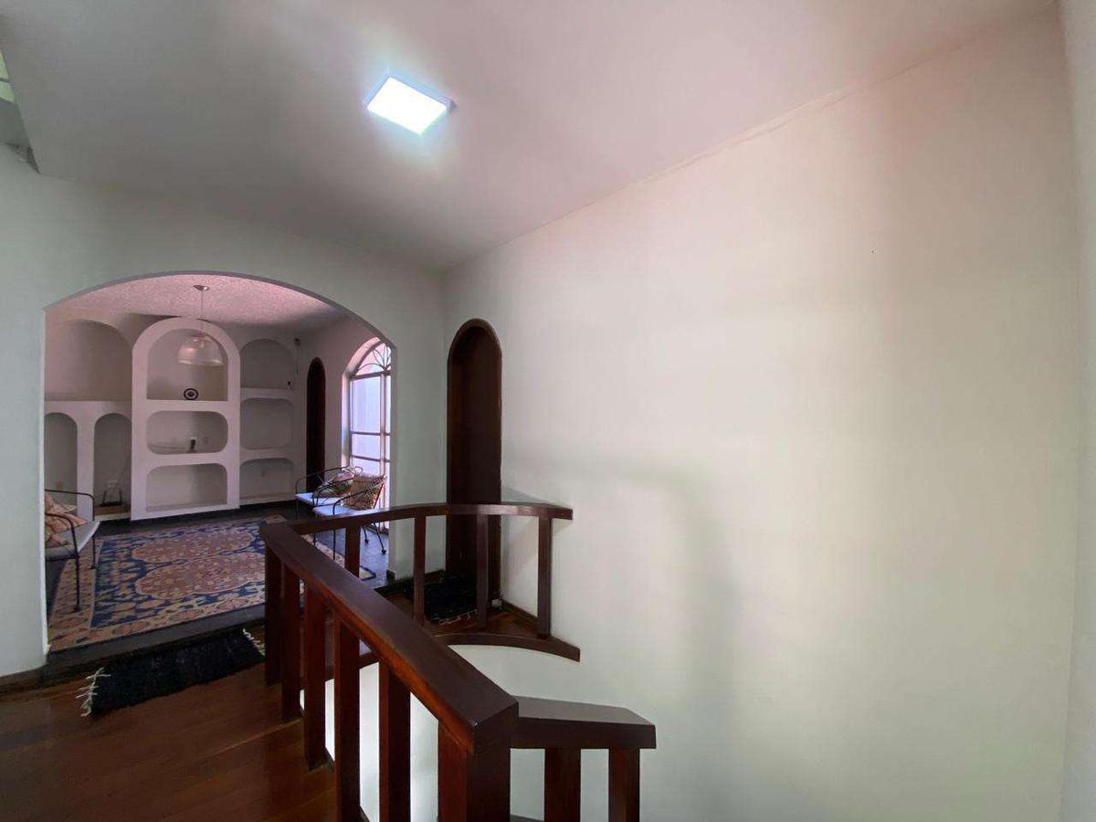 Casa, Sion, 4 Quartos, 6 Vagas, 1 Suíte
