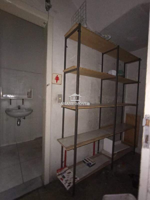 Andar, Centro, 0 Quarto, 0 Vaga