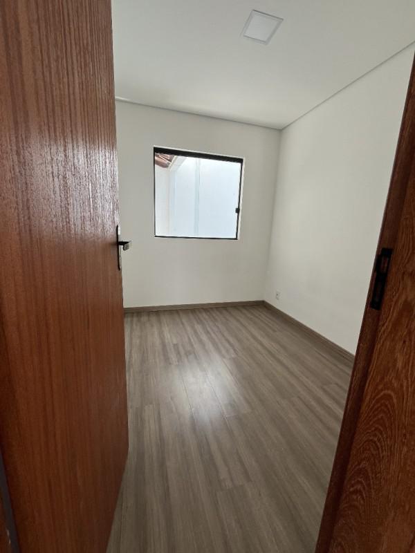 Casa, Masterville, 3 Quartos, 2 Vagas, 1 Suíte