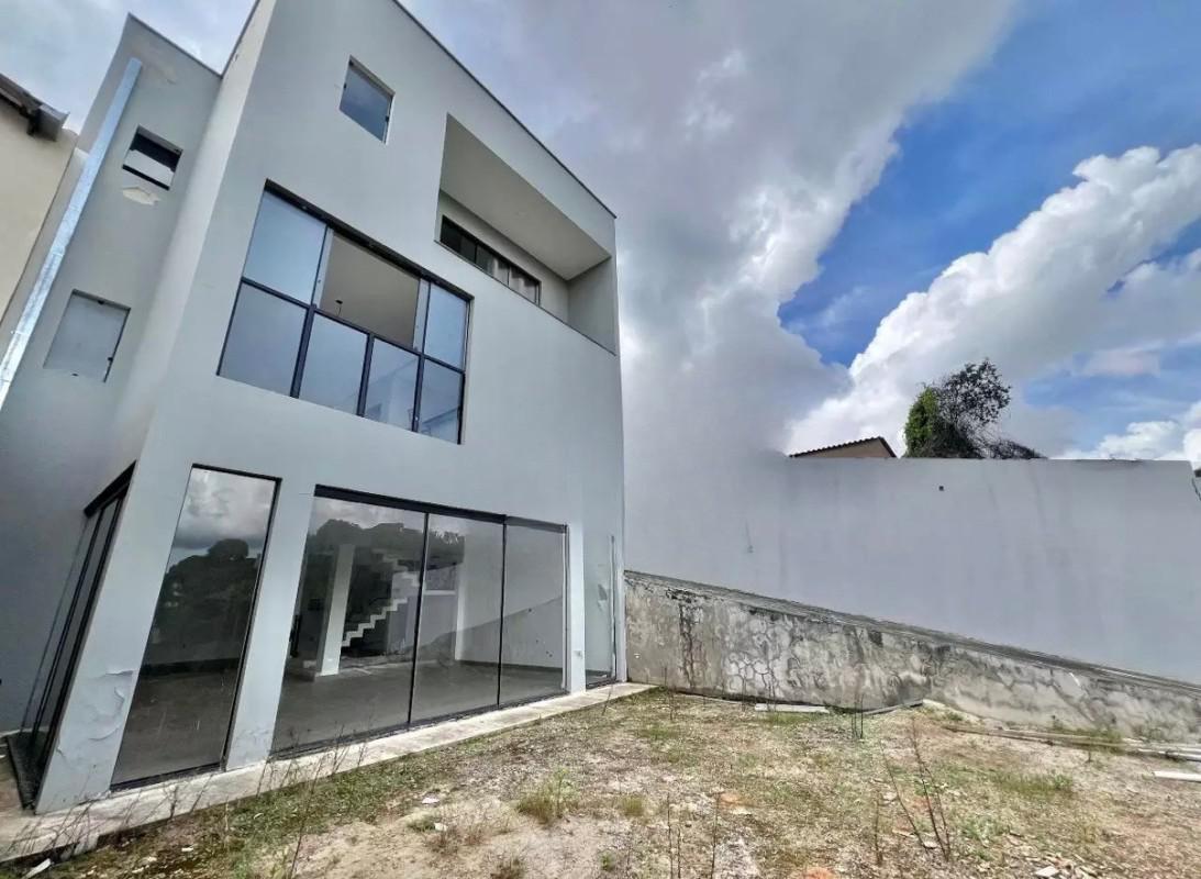Casa, Colonial, 3 Quartos, 4 Vagas, 1 Suíte
