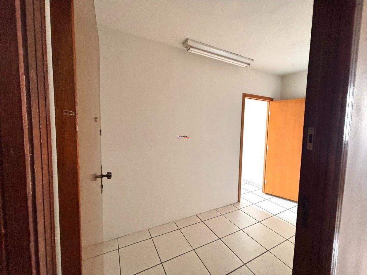 Sala, São José, 0 Quarto, 0 Vaga