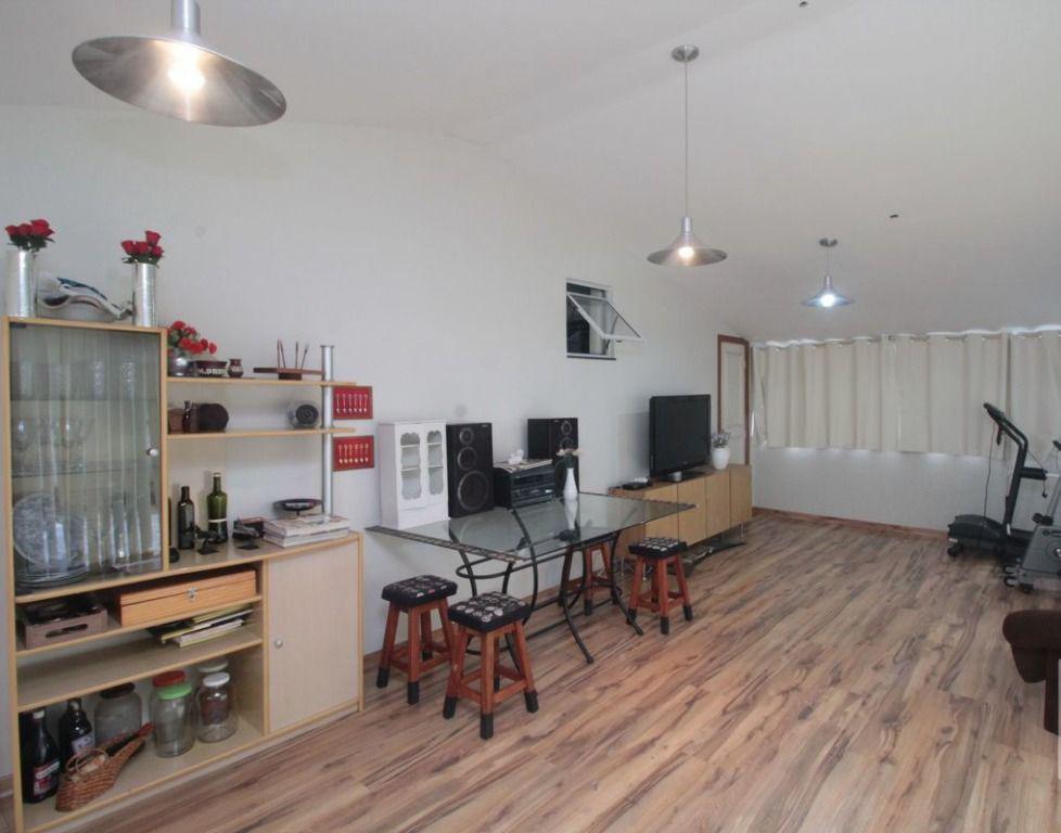 Cobertura, Funcionários, 5 Quartos, 1 Vaga, 2 Suítes