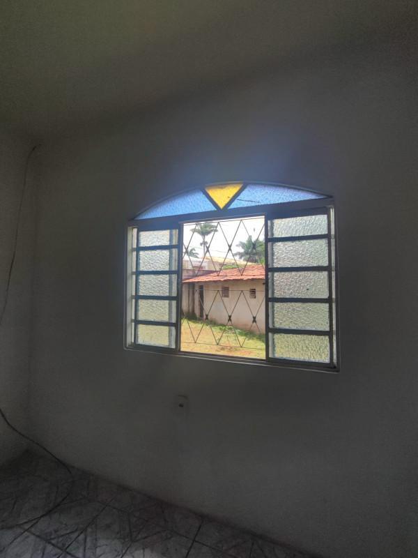 Casa, Braúnas, 4 Quartos, 6 Vagas, 1 Suíte