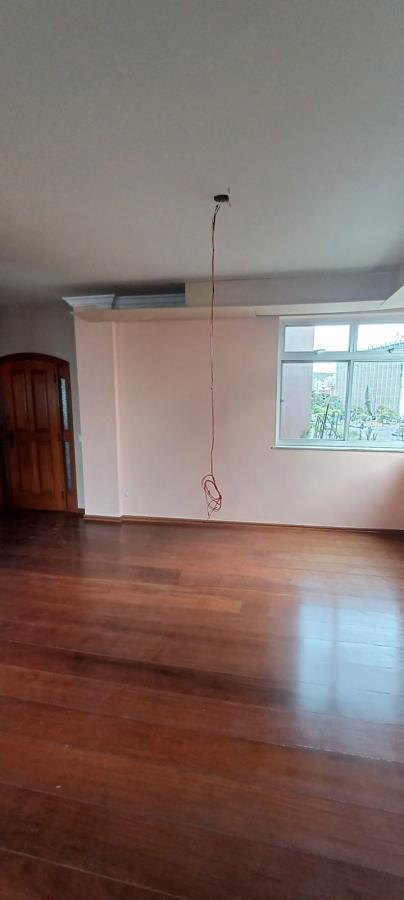 Cobertura, Funcionários, 4 Quartos, 3 Vagas, 1 Suíte