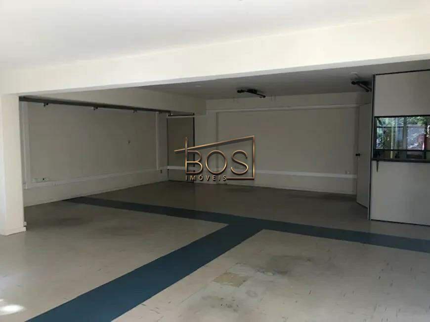 Prédio, Funcionários, 0 Quarto, 14 Vagas