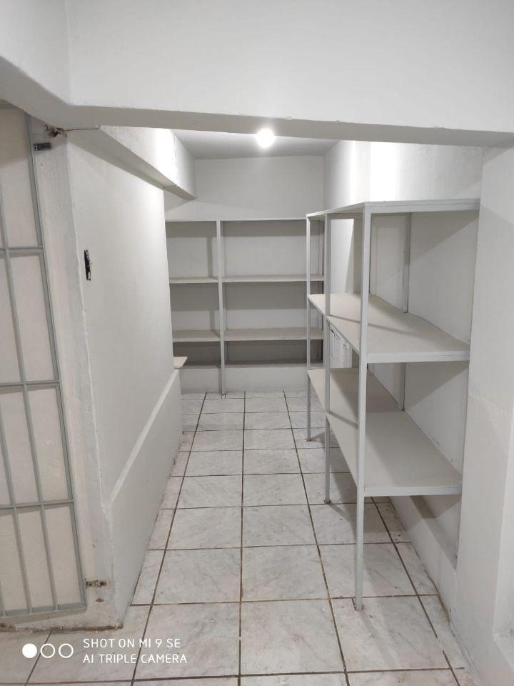 Prédio, Centro, 0 Quarto, 0 Vaga