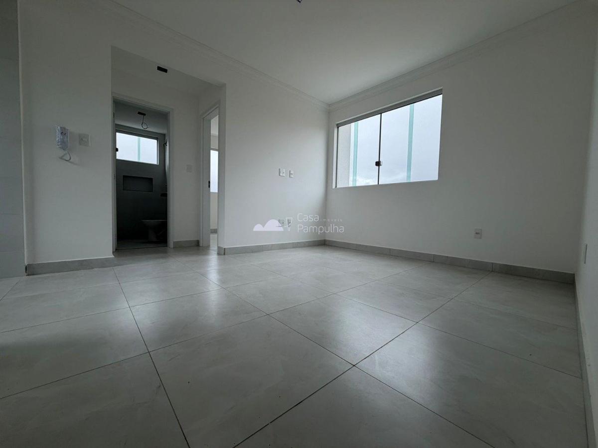 Apartamento, Candelária, 2 Quartos, 1 Vaga