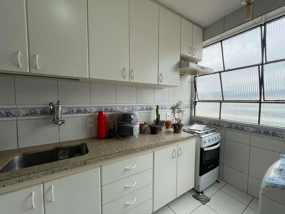 Apartamento, Floresta, 2 Quartos, 1 Vaga