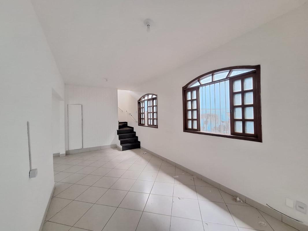 Casa, Santa Cruz, 5 Quartos, 1 Vaga, 1 Suíte
