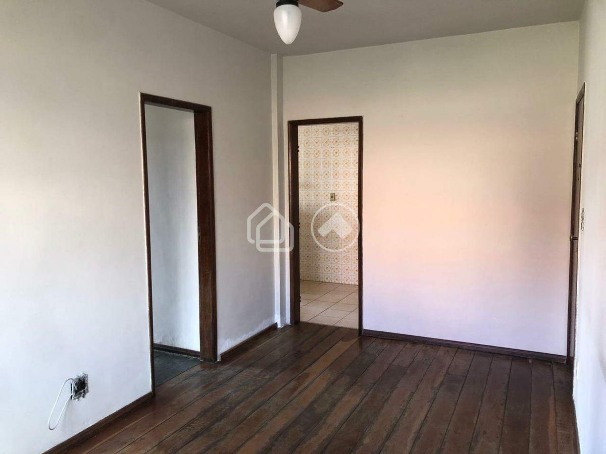 Apartamento, Sagrada Família, 2 Quartos, 1 Vaga