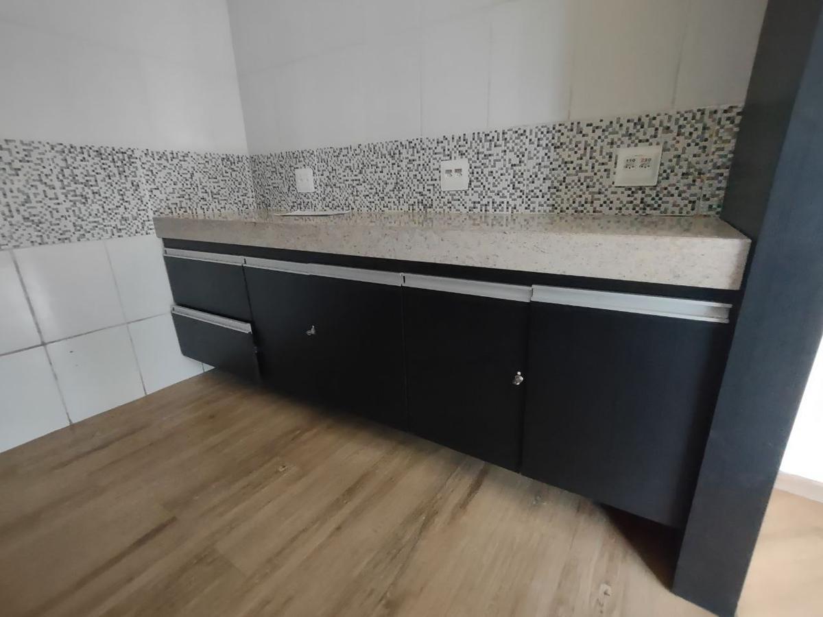 Sala, Santa Efigênia, 0 Quarto, 7 Vagas
