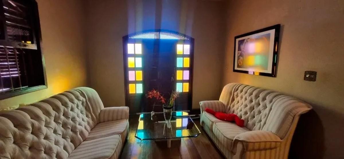 Casa, Santa Inês, 3 Quartos, 2 Vagas, 2 Suítes